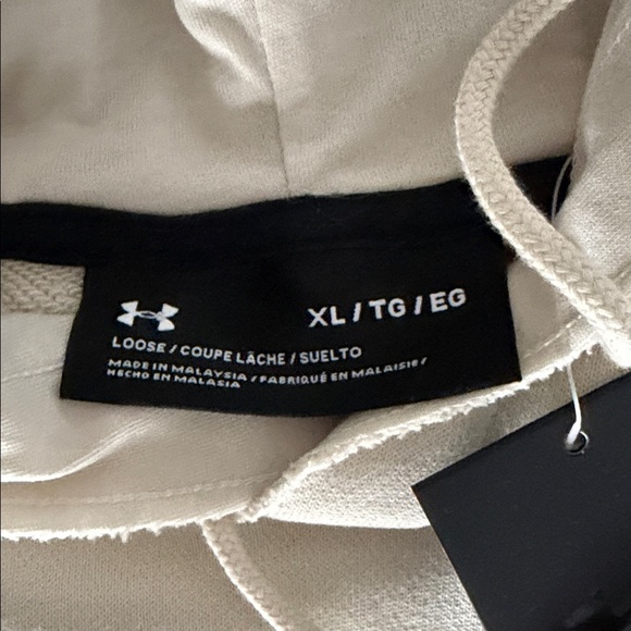 Under Armour - Picture 3 of 4